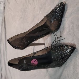 NWT BISOU BISOU HEELS